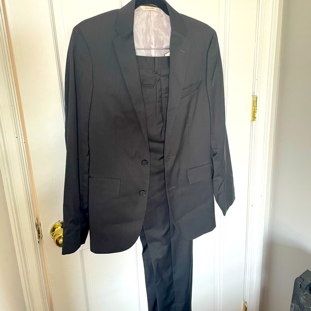 Brooks Brothers Red Fleece Charcoal Suit 36r